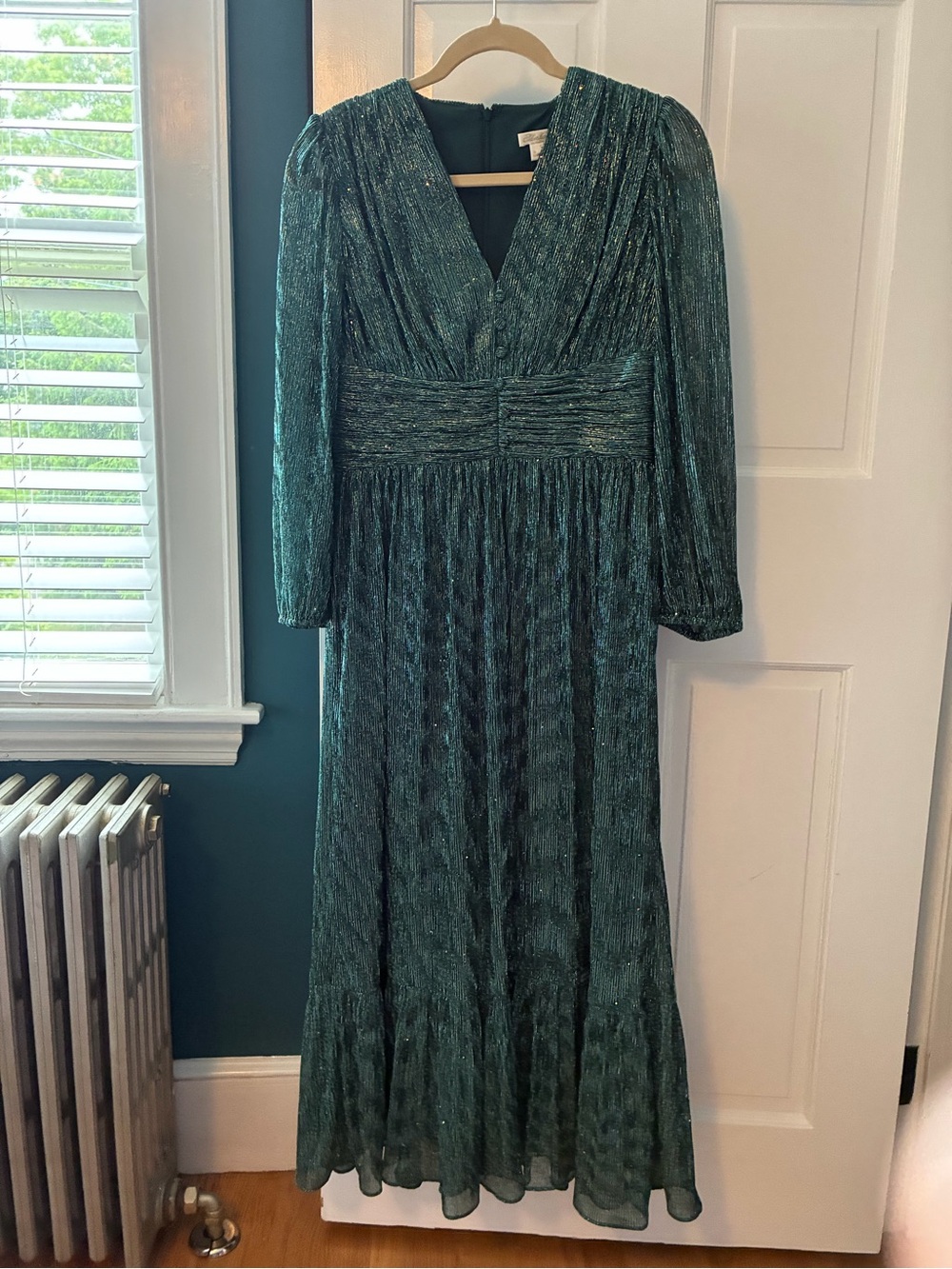 Shoshanna Elegant Green Metallic Long Sleeve V-Neck Dress